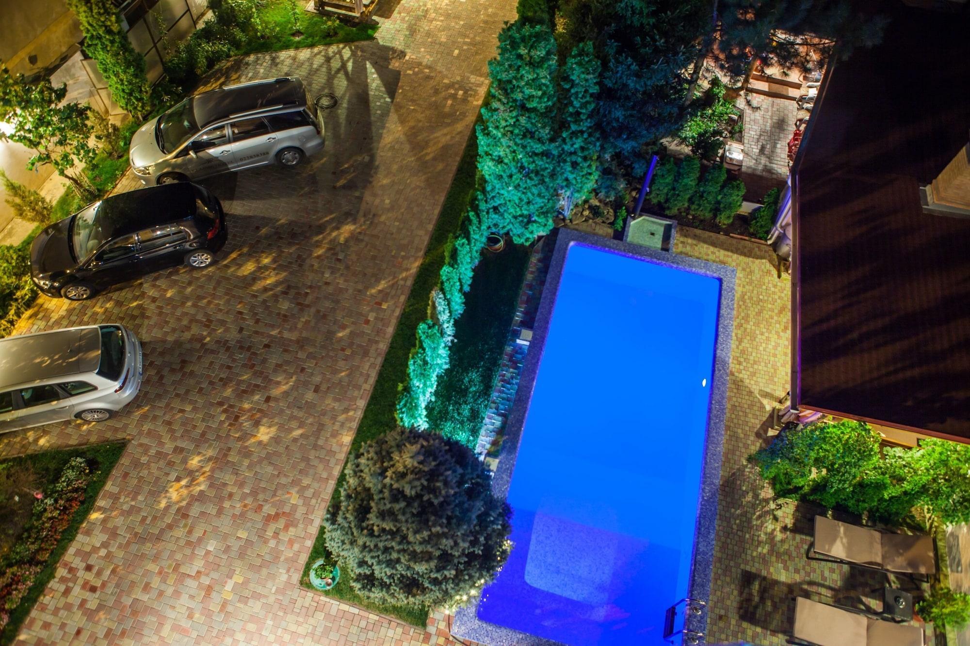 Klassik Hotel Кишинів Екстер'єр фото
