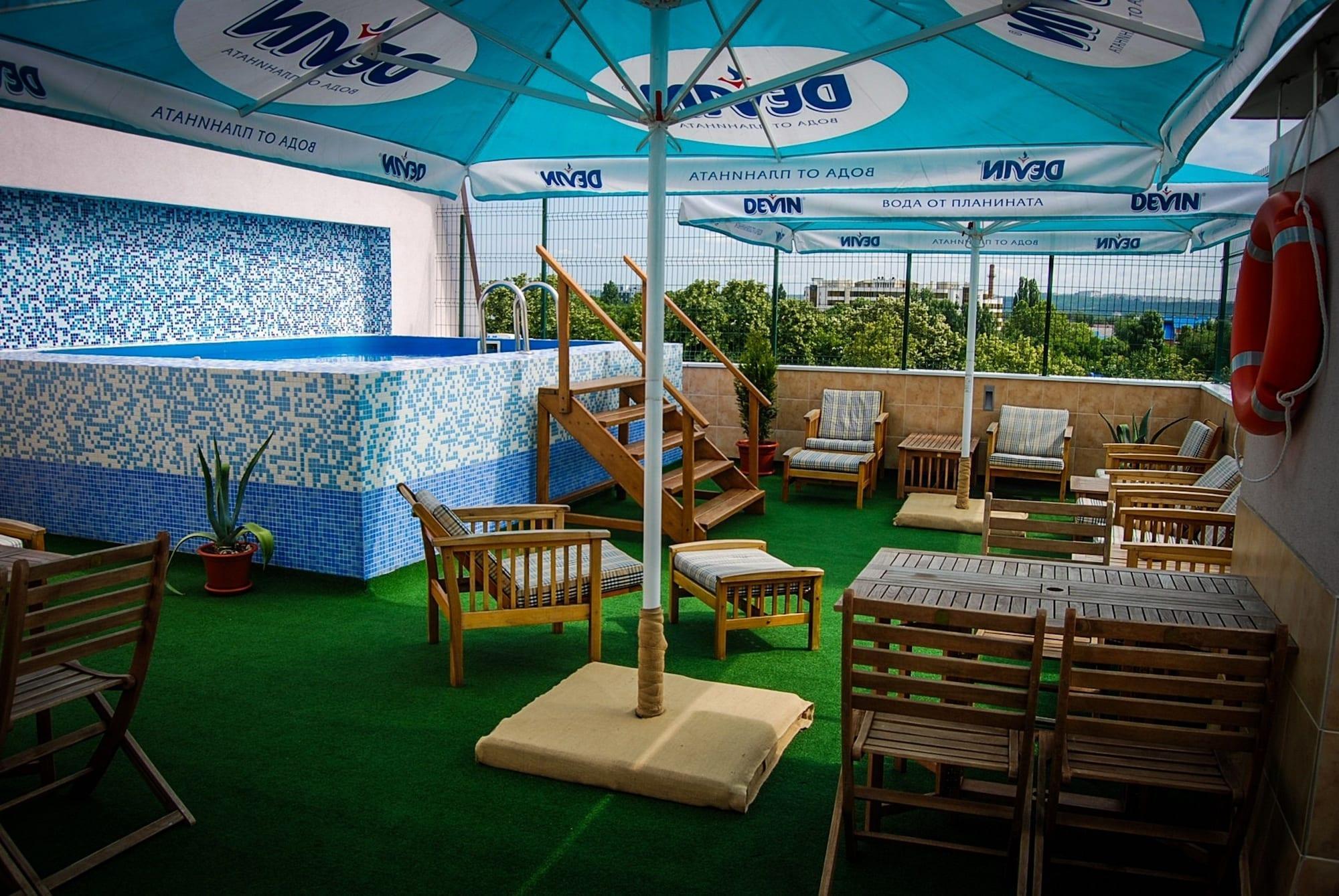 Klassik Hotel Кишинів Екстер'єр фото