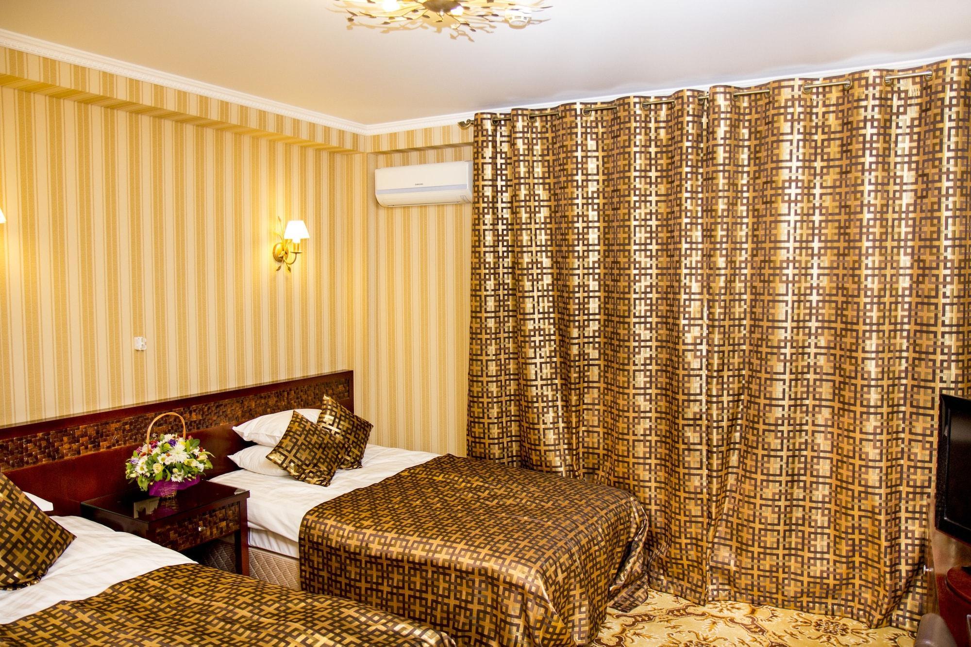 Klassik Hotel Кишинів Екстер'єр фото