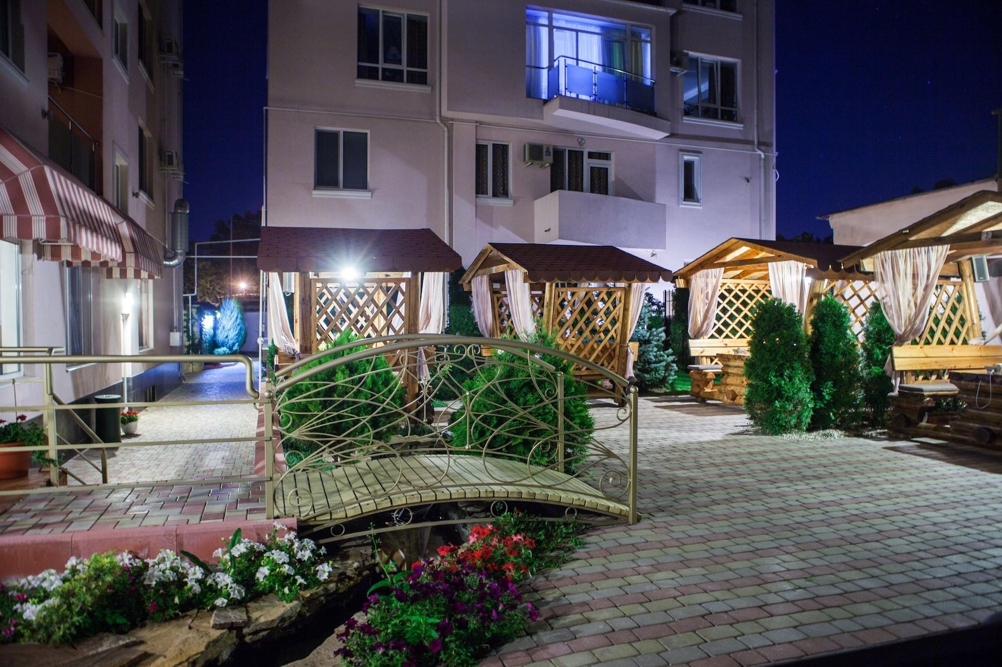 Klassik Hotel Кишинів Екстер'єр фото