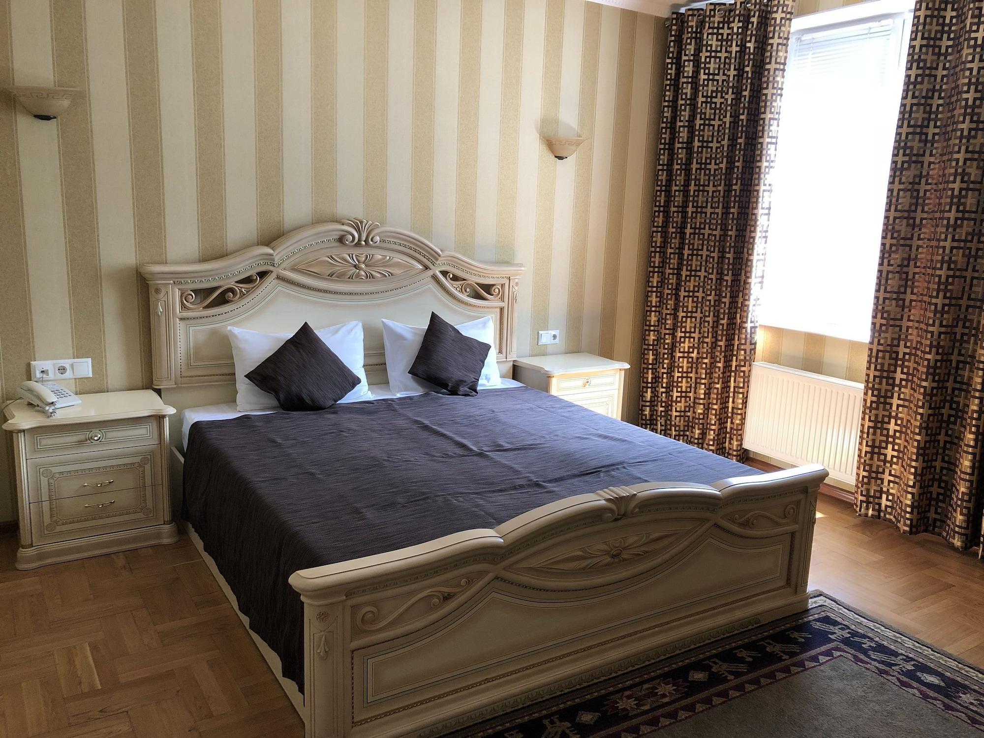 Klassik Hotel Кишинів Екстер'єр фото
